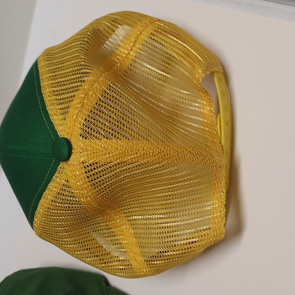 Vintage John Deere Caps - Picture 5 of 11